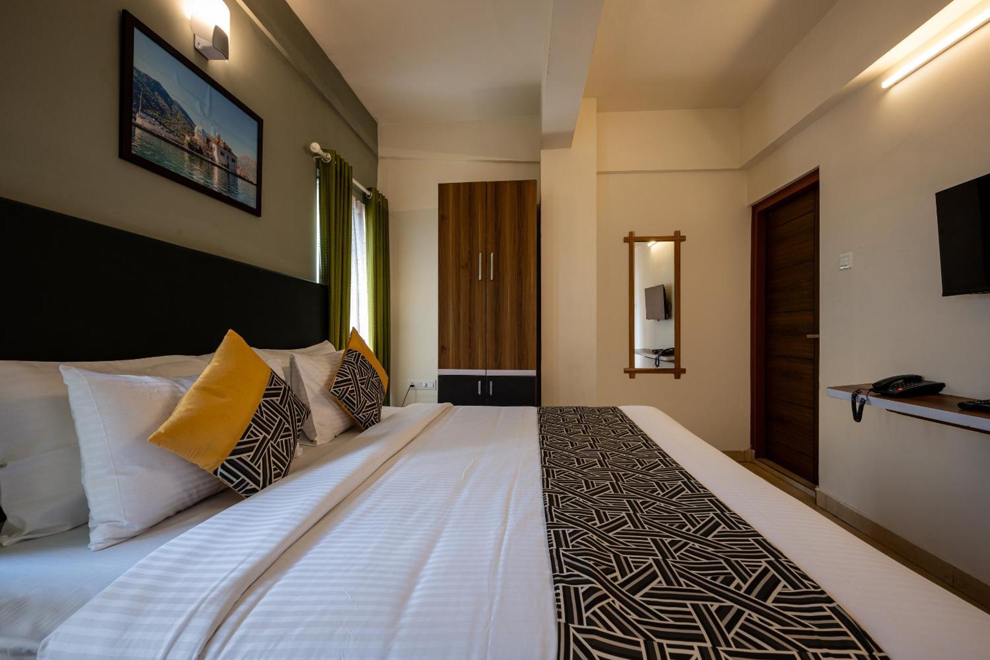 Cj Grande By Jesway Hotels & Resorts Kochi Exteriér fotografie
