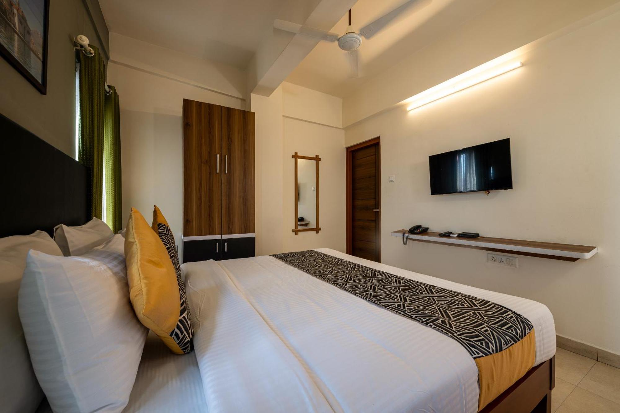 Cj Grande By Jesway Hotels & Resorts Kochi Exteriér fotografie