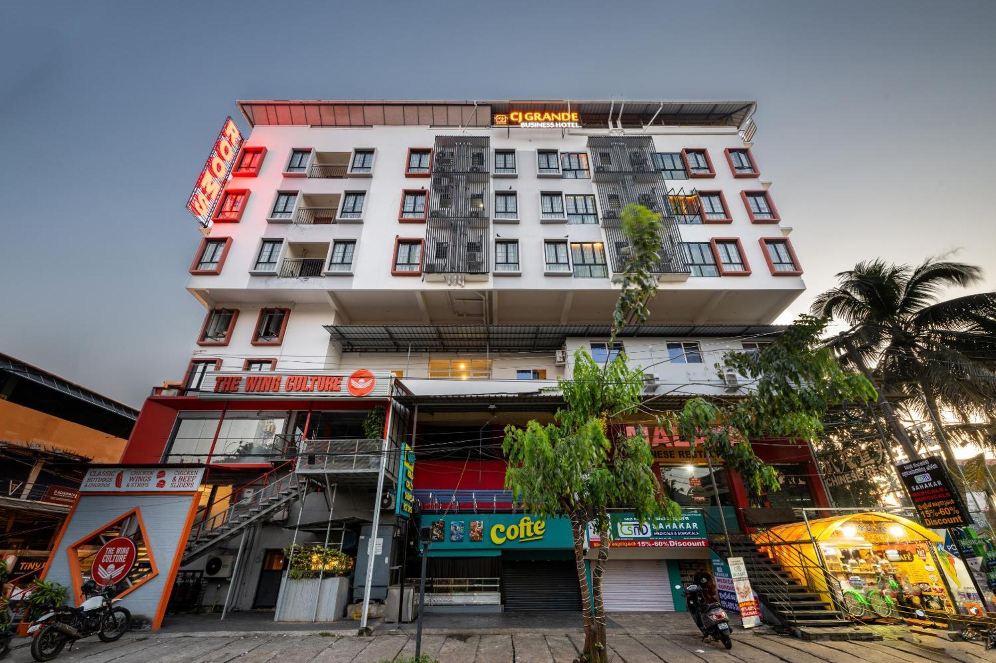 Cj Grande By Jesway Hotels & Resorts Kochi Exteriér fotografie